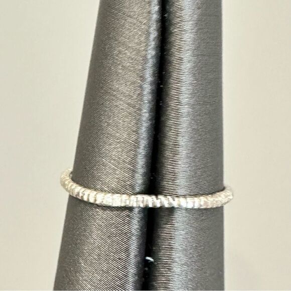 Cute Petite Sterling Silver Side Cross Ring 7 - Picture 6 of 6